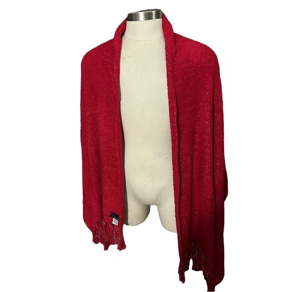 Aegean Apparel 2 Piece Cozy Set Red Silver Plush Blanket Wrap & Socks 25x80” NWT - Picture 4 of 16